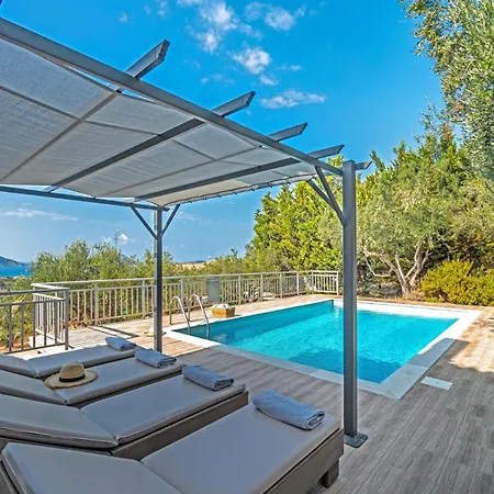 Villa Petrino By Vintage Travel *
